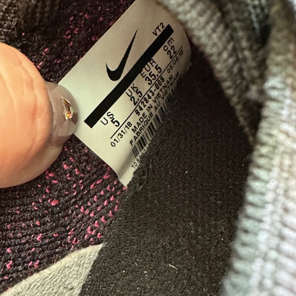 Women Nike air vapormax flyknit sz 5 - Picture 4 of 7